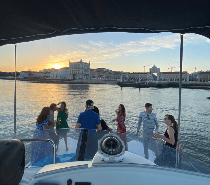 Lisbon: Private Luxury Catamaran Tour with Welcome Drink - Swimming on the Tagus: when you should choose 3 hours or 4 hours