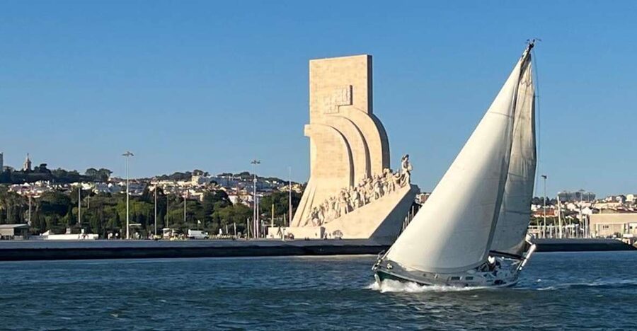 Lisbon: Private Sailing City & Sunset Tour - São Vicente de Fora and Santa Engrácia: A Strong Finish Stretch