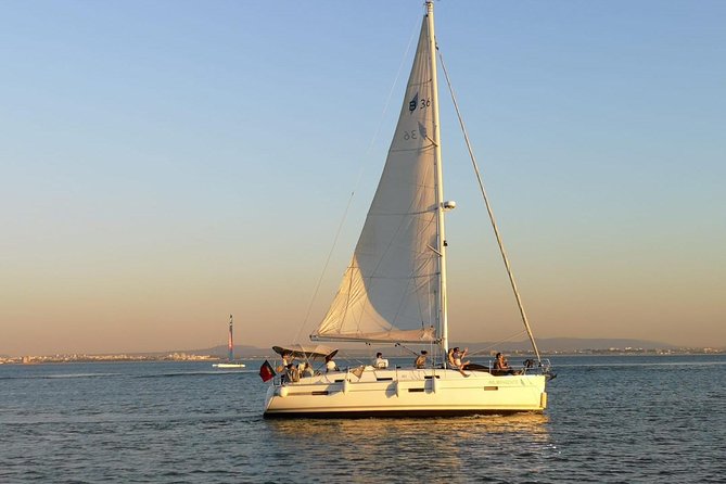 Lisbon Private Sailing Cruise, drink included (options: 2h, 3h, 4h, 6h or 8h) - Choosing 2, 3, 4, 6, or 8 hours without regrets