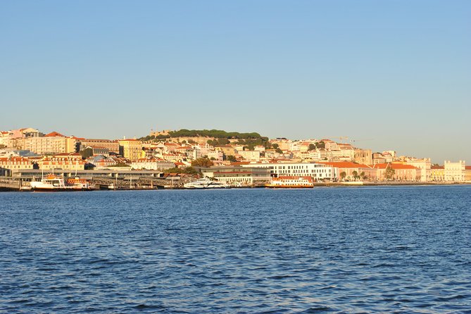 Lisbon Private Sailing Cruise, drink included (options: 2h, 3h, 4h, 6h or 8h) - Ending in the heart of Lisbon: Praça do Comércio and Terreiro do Paço