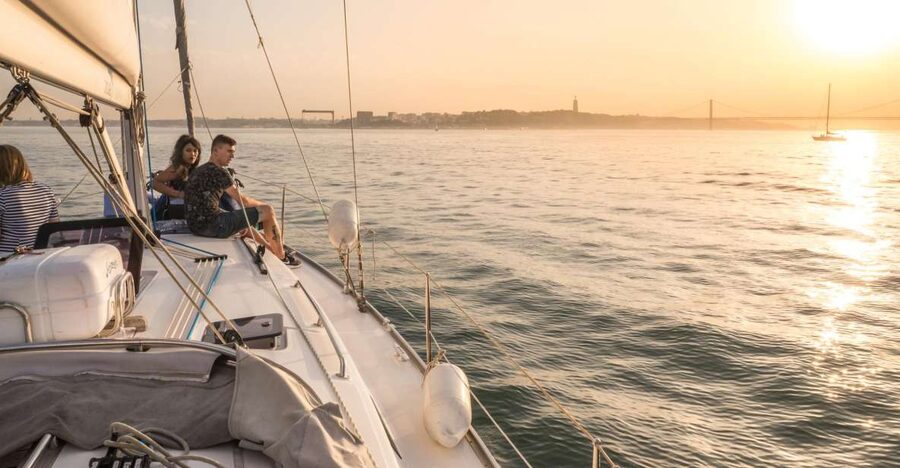Lisbon: Private Sunset Cruise on the Tagus River with Drink - Why This Lisbon Sunset Cruise Works So Well