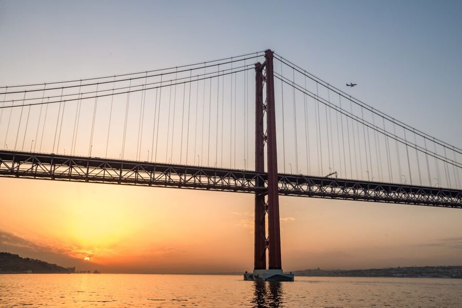 Lisbon: Private Sunset Cruise on the Tagus River with Drink - From Belém to the Bridge: The Best First 30 Minutes