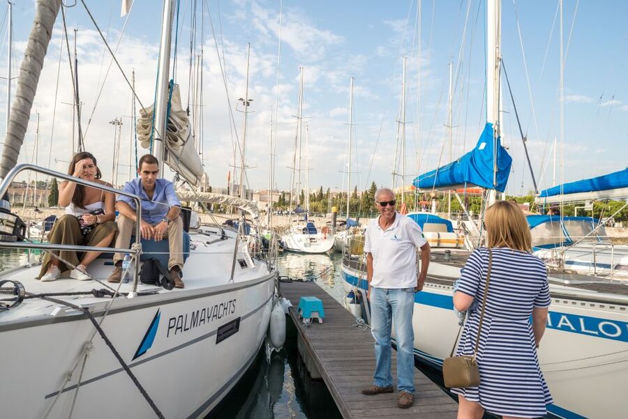 Lisbon: Private Sunset Cruise on the Tagus River with Drink - Meeting at Belém: Find Gate 1, Then Exhale