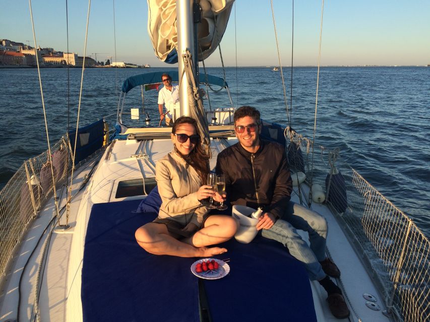 Lisbon: Private Sunset Sailing Tour with Champagne - Key things to know before you go
