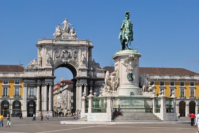 Lisbon Private Tour - The best introduction to the city - Beginning at Praça do Comércio, then walking into the city’s memory