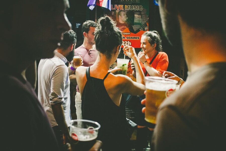 Lisbon: Pub Crawl with Open Bar and VIP Club Entry - Key takeaways before you go