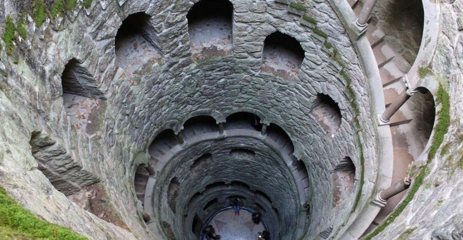 Lisbon: Regaleira, Sintra, Cape Rock & Cascais Day Trip - Lisbon to Sintra, the fast way to get out of town