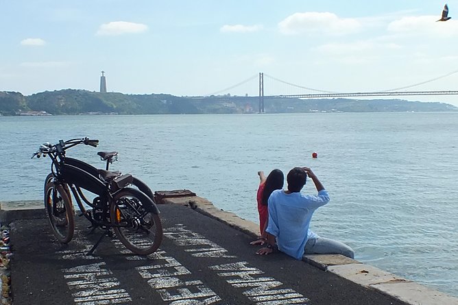 Lisbon Regular or Electric Bike Rental - Key points worth knowing