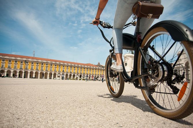Lisbon Regular or Electric Bike Rental - Alfama by bike, fado vibes, and the Sé de Lisboa Cathedral stop