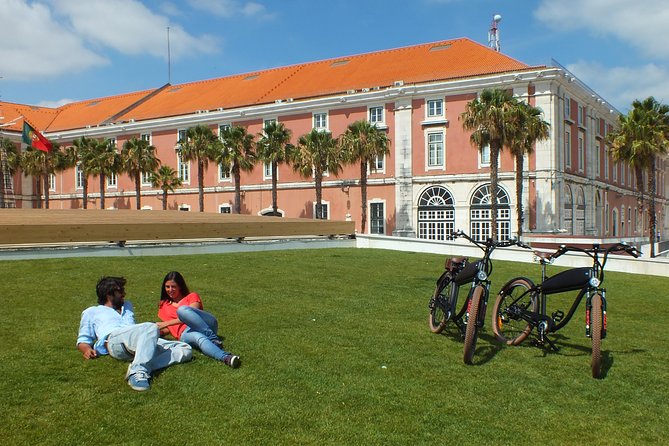 Lisbon Regular or Electric Bike Rental - Belém UNESCO stops: Jerónimos Monastery and Tower of Belém