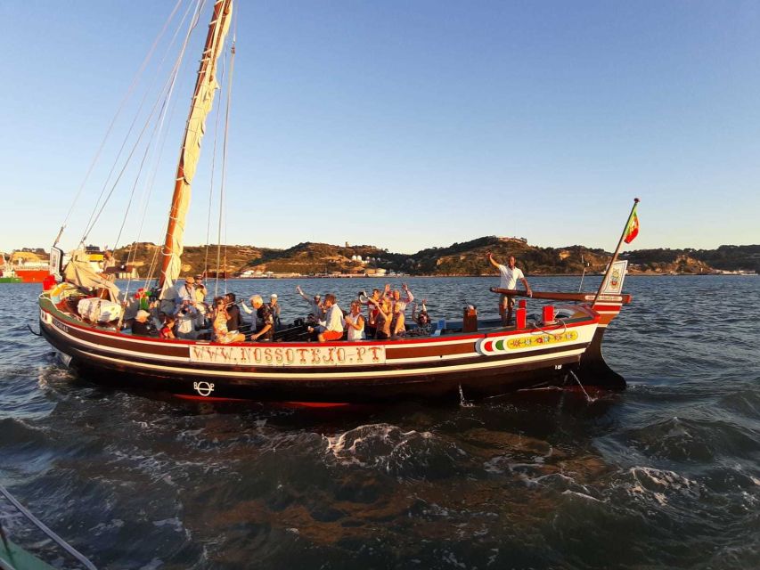 Lisbon: River Tagus Sightseeing Cruise in Traditional Vessel - A Traditional 1947 Boat That Actually Feels Historic