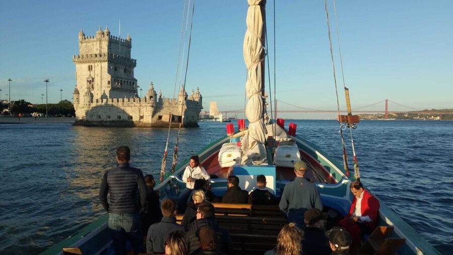 Lisbon: River Tagus Sightseeing Cruise in Traditional Vessel - Comfort, Wind, and Photo Tips That Make a Difference