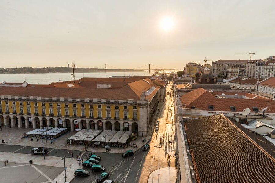 Lisbon: Rua Augusta Arch Admission Ticket - The sculptural details you should look for as you climb