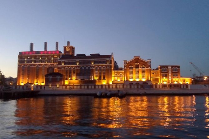 Lisbon Sailing Tour: 2-Hour Cultural Scenic Cruise with Wine - Belém Tower, the 25th of April Bridge, and the Best Photo Angles