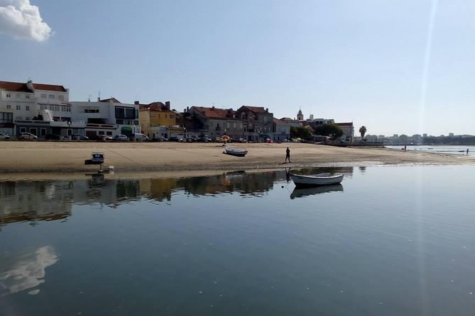 Lisbon Sailing Tour: 2-Hour Cultural Scenic Cruise with Wine - Getting There at Doca de Belém, and What to Expect on Board