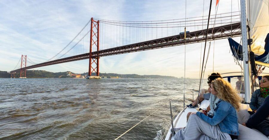 Lisbon: Sailing Tour on the Tagus River - The first minutes: safety briefing, drink, and crew energy