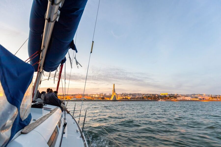 Lisbon: Sailing Tour on the Tagus River - Tejo River views: architecture, steering moments, and how you can participate