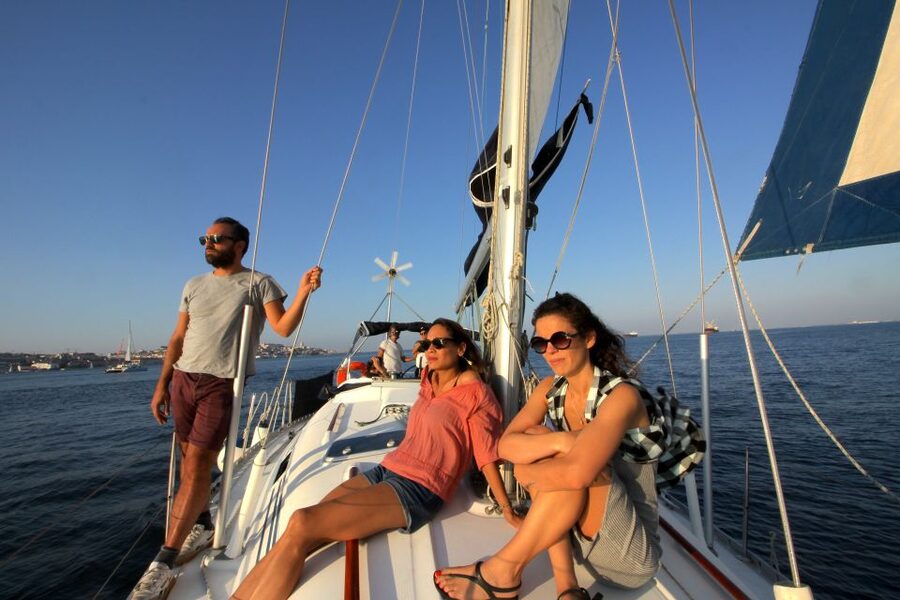 Lisbon: Sailing Tour with Wine and Snacks - Key things I’d clock before you sail