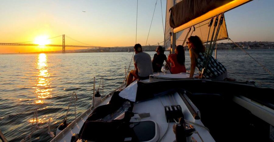 Lisbon: Sailing Tour with Wine and Snacks - The included drinks and snacks (and the red-wine boundary)
