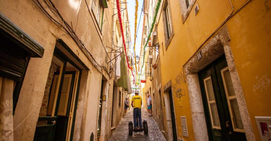 Lisbon: Segway Medieval Tour of Alfama and Mouraria - Getting Oriented at Boost - Urban Thrills (Where It Starts)