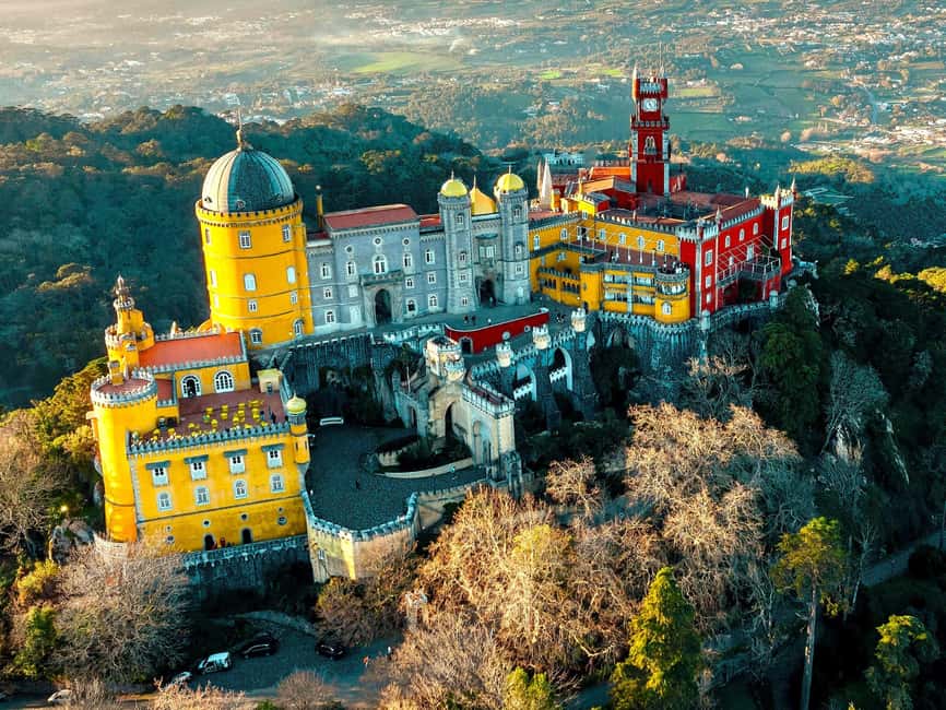 Lisbon: Sintra, Pena Palace, Cabo da Roca, & Cascais Tour - Getting Out of Lisbon: Av. da Liberdade to Sintra