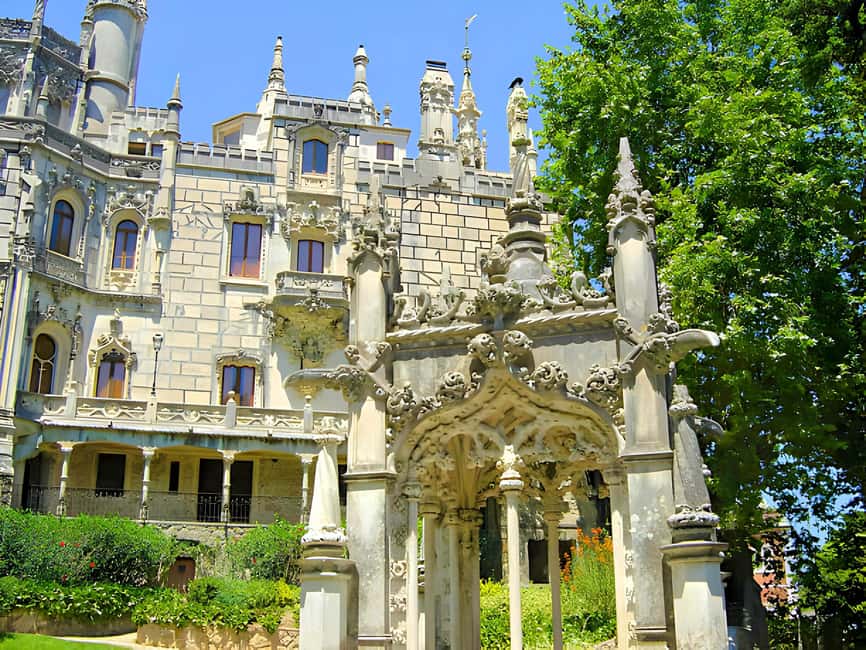 Lisbon: Sintra, Pena Palace, Cabo da Roca, & Cascais Tour - Comfort, Walking, and What to Bring