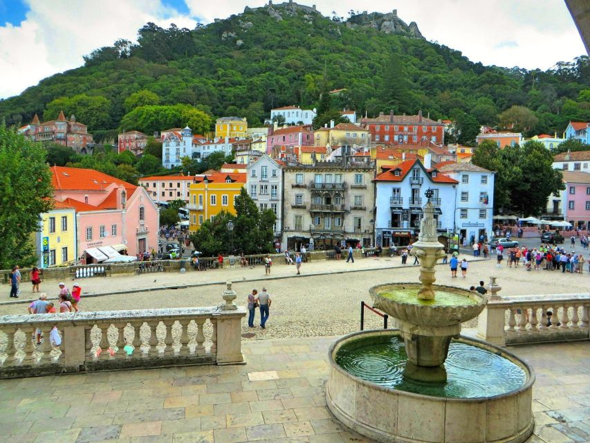 Lisbon: Sintra & Pena Palace Guided Tour with Hotel Pickup - Hotel Pickup in Central Lisbon, Then Straight to Sintra