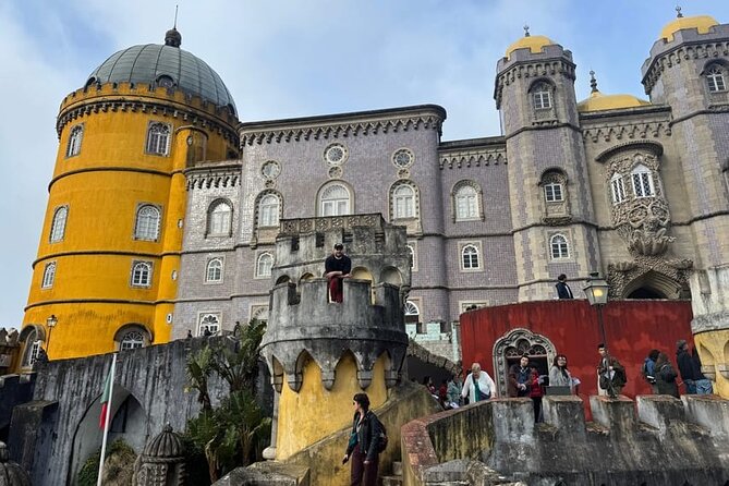 Lisbon: Sintra, Pena, Regaleira, Cabo Roca Coast and Cascais 8h - Key points to know before you go
