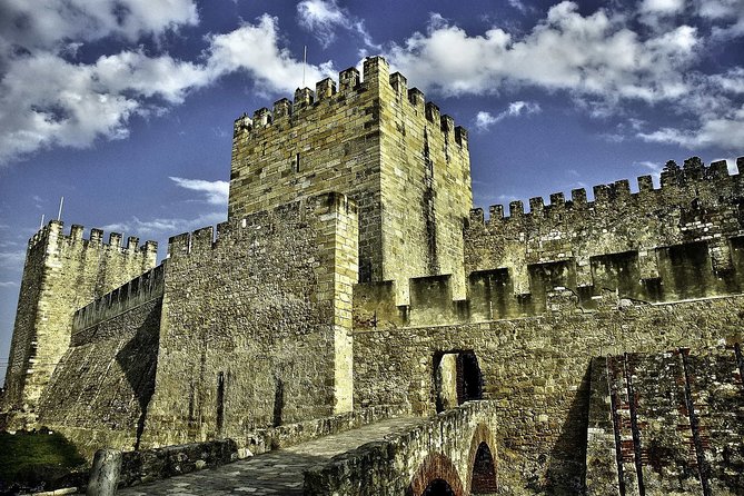 Lisbon Small-Group Sightseeing City Tour with Transportation - St. George Castle: Big Views, Ticket Extra, One Hour Worth It