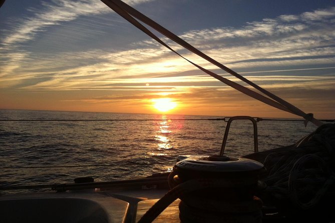 Lisbon Small Group Sunset Sailing 2h Cruise with Drinks Included - Price and value: when $82.24 makes sense
