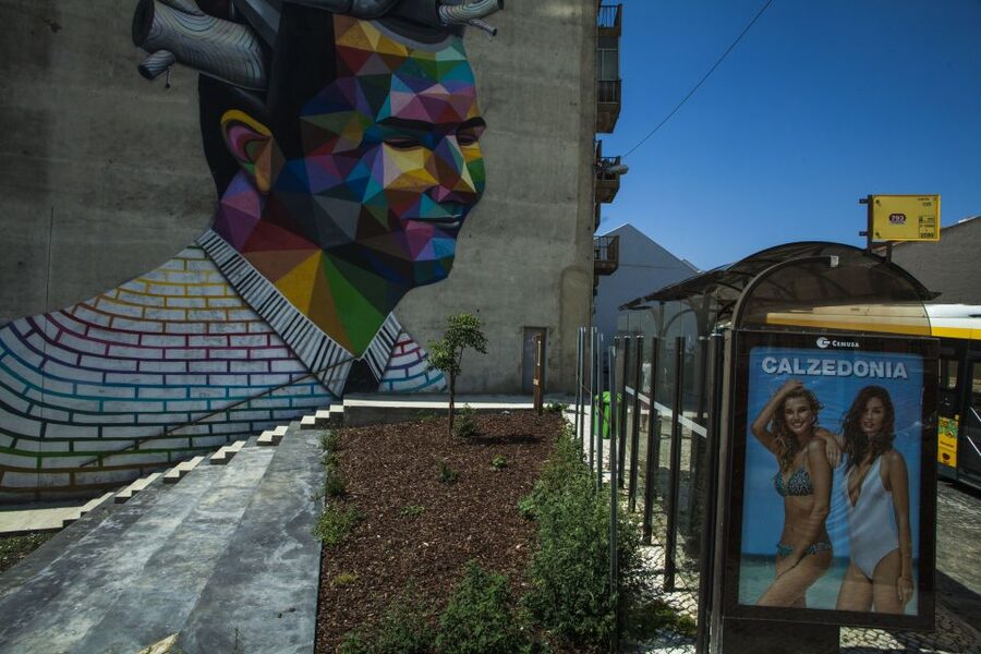 Lisbon: Street Art Tuk Tuk Tour - Practical tips so your photos and comfort land well