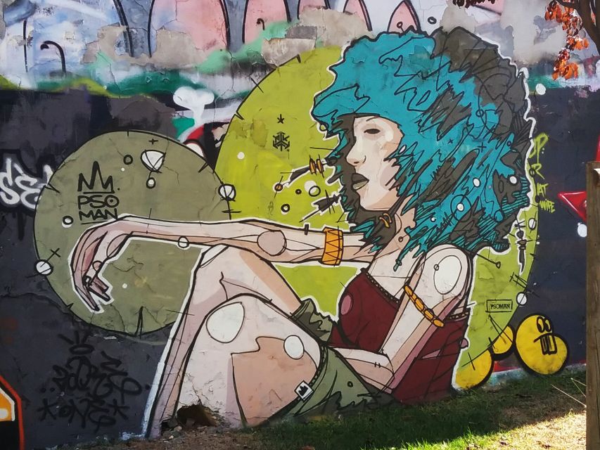 Lisbon: Street Art Walk - Graça First Look: Stairways, Secret Corners, And Obey Giant Energy