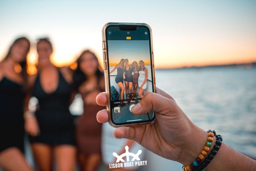 Lisbon: Sunset Boat Party with 2 Drinks and Free Club Entry - Drinks, Snacks, and the No Outside Drinks Rule