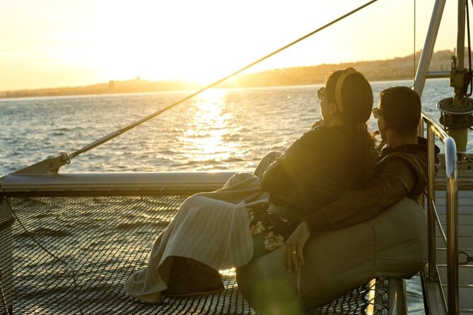 Lisbon: Sunset Catamaran Boat Tour with Music and Drinks - The 90-minute itinerary, what you will likely see at each stage