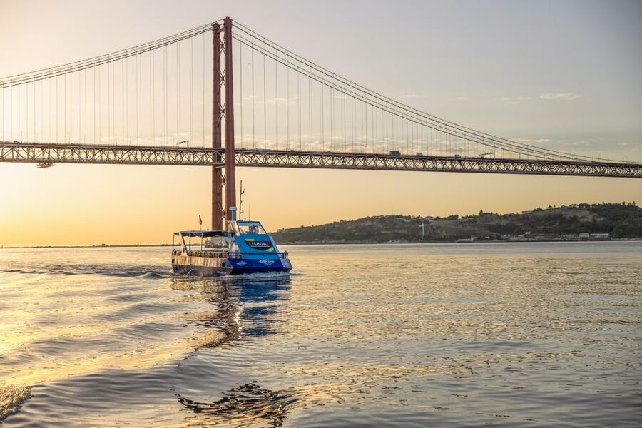 Lisbon: Sunset Cruise with Live DJ and Drinks - Key things to know before you go