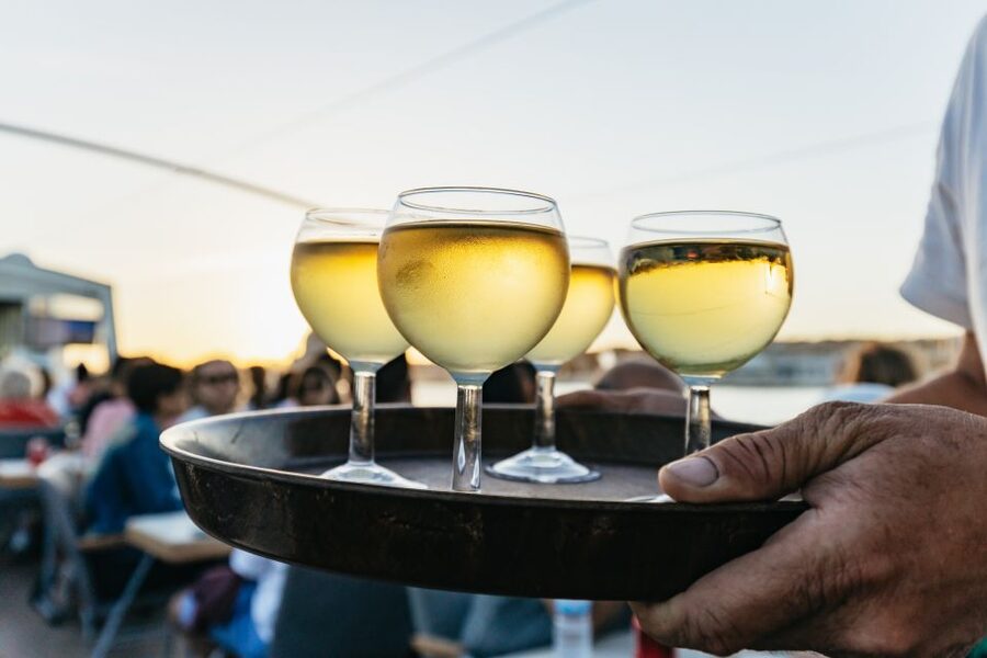 Lisbon: Sunset Cruise with Welcome Drink and Snacks - Choosing your spot: open-air deck, indoor windows, and roof options