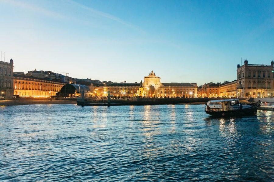Lisbon: Sunset Cruise with Welcome Drink and Snacks - Belém Lighthouse and Belém Tower: classic Lisbon from the water