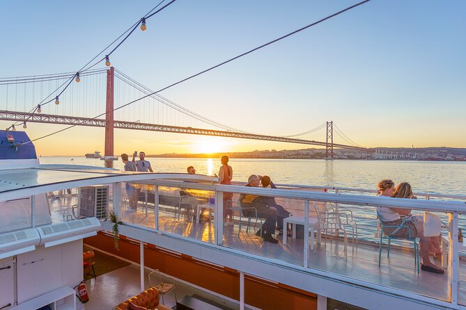 Lisbon Sunset Cruise with Wine and Snacks - Meeting at Estação Fluvial Sul e Sueste, Then the Early-Seat Mission