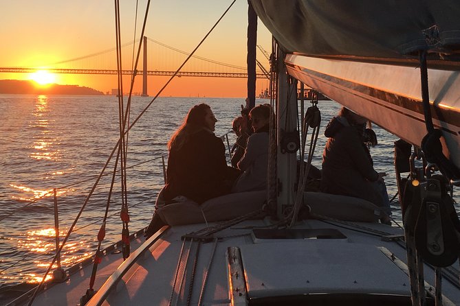 Lisbon Sunset Sailing Tour with White or Rosé Wine and Snacks - Why this Lisbon sunset sail feels different on the water