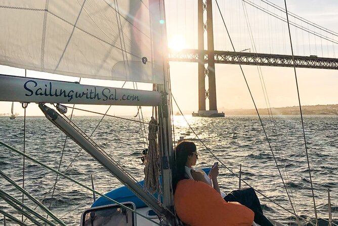 Lisbon: Sunset Tagus River Sailing Tour with Drinks - Terreiro do Paço to the Almada Shore: Seeing Lisbon’s River History
