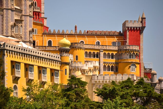 Lisbon Super Saver: 2-Day Sintra, Cascais, Fatima, Nazare and Obidos Small-Group Day Trips - Meeting point, timing, and what the ride is like