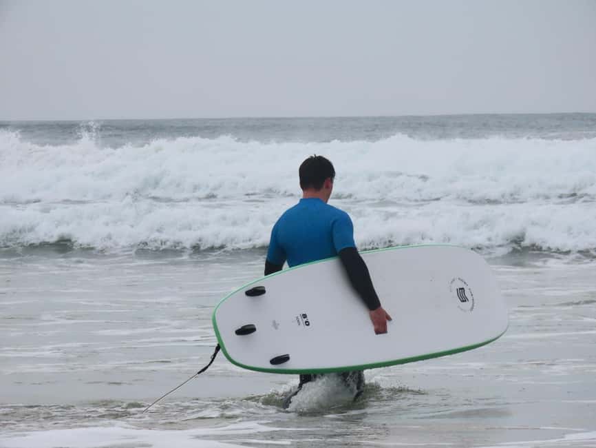 Lisbon Surf Guide - Surf class & Pick Up - Learning Portuguese surf culture without it turning into a lecture