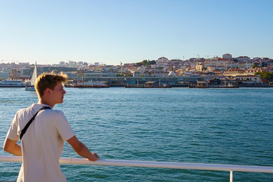 Lisbon: Tagus River Boat Tour with One Drink Included - A Tagus Cruise Is the Shortcut to Seeing Lisbon’s Big Hits
