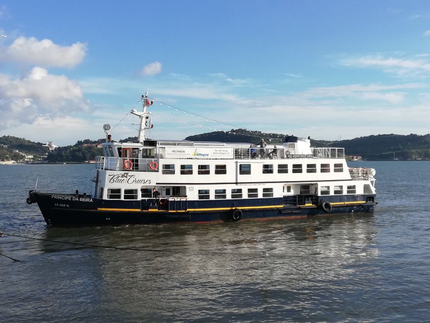 Lisbon: Tagus River Boat Tour with One Drink Included - Your Route in Plain English: Commerce Square to Belém and Back