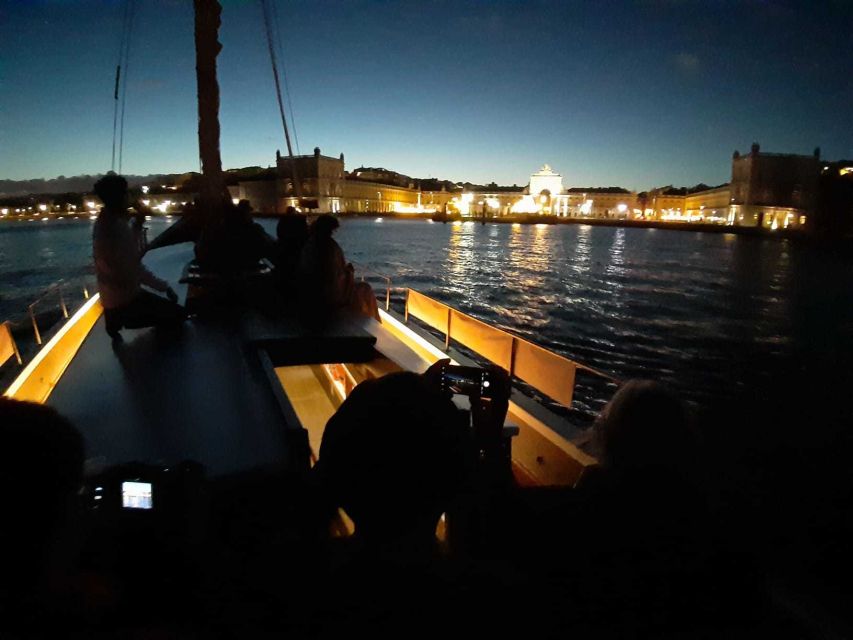 Lisbon: Tagus River Sunset Cruise in a Traditional Vessel - Seeing São Jorge Castle and Alfama from the river