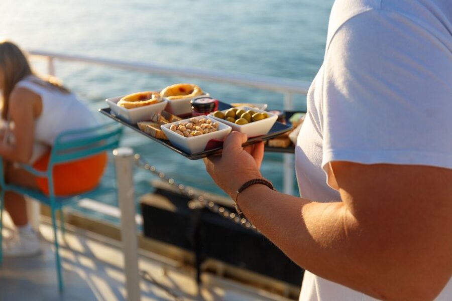 Lisbon: Tagus River Sunset Tour with Snacks and Drink - The River Route: What You See and Why It Matters