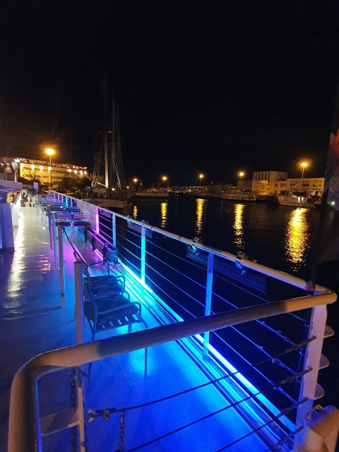 Lisbon: Tagus River Sunset Tour with Snacks and Drink - The Ship Experience: Comfortable Seating, Real Wind, Real Timing