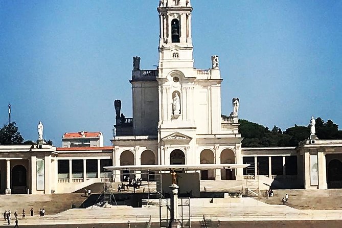Lisbon to Porto Up to 4 Stops: Obidos, Nazare, Fatima and Aveiro - What you get for the price, and what you still need to plan