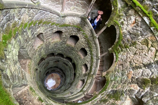 Lisbon to Sintra Pena & Regaleira guided tour in 8pax group - Centro Historico de Sintra: a quick taste of royal escape life