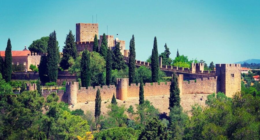 Lisbon: Tomar and Almourol Knights Templar Tour - Tomar Walk Break: What You Can Realistically Do in One Hour